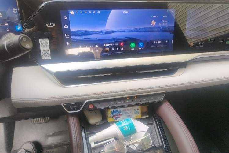 Used Geely Auto Monjaro L 2021 2.0TD DCT EVO Two-Wheel Drive Smart Luxury Version Audio And AC Panel
