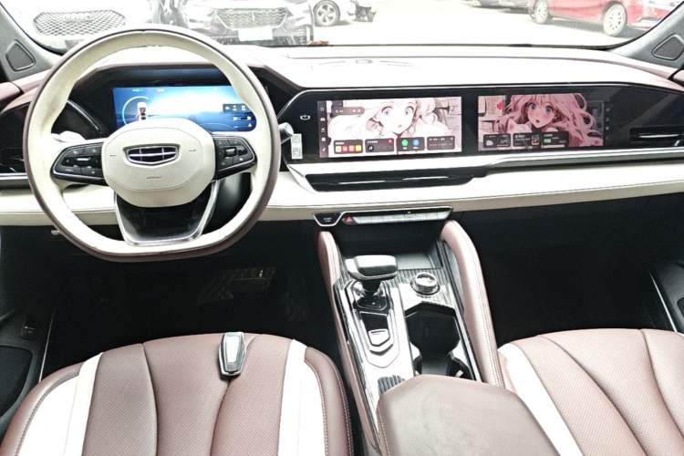 Used Geely Auto Monjaro L 2021 2.0TD DCT EVO Two-Wheel Drive Prestige Version Center Console