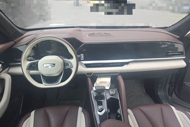 Used Geely Auto Monjaro L 2021 2.0TD DCT EVO Two-Wheel Drive Prestige Version Center Console