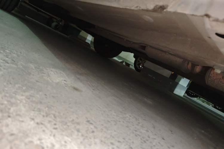 Used Geely Auto Monjaro L 2021 2.0TD DCT EVO Two-Wheel Drive Smart Luxury Version Chassis Front Right