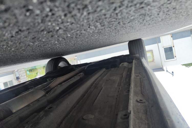 Used Geely Auto Monjaro L 2021 2.0TD DCT EVO Two-Wheel Drive Prestige Version Chassis Front Right