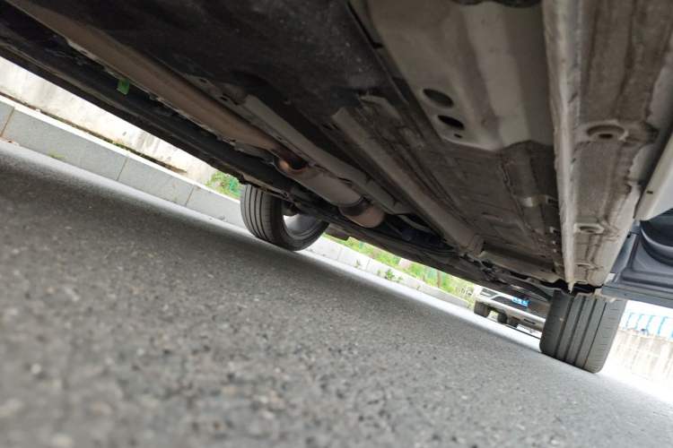 Used Geely Auto Monjaro L 2021 2.0TD DCT EVO Two-Wheel Drive Smart Luxury Version Chassis Rear Right
