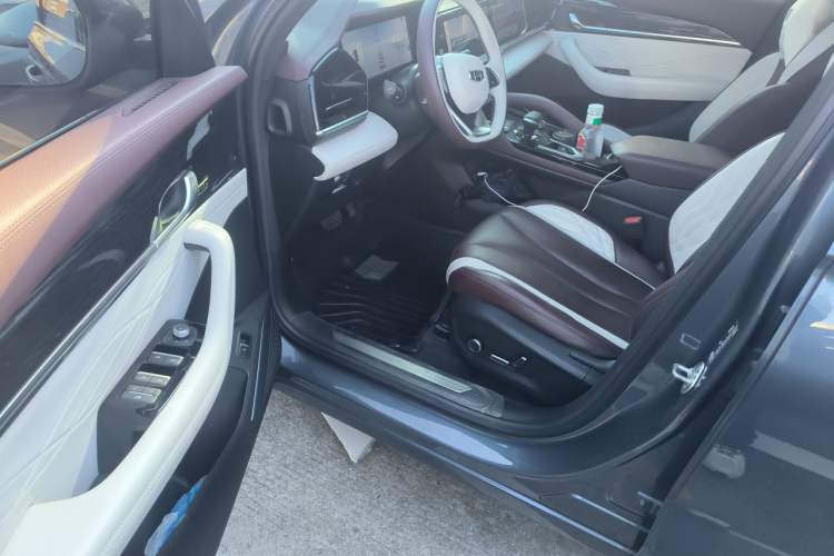 Used Geely Auto Monjaro L 2021 2.0TD DCT EVO Two-Wheel Drive Prestige Version Driver Seat