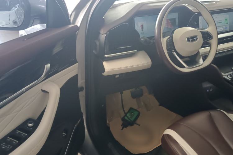 Used Geely Auto Monjaro L 2021 2.0TD High-Power Automatic All-Wheel Drive Luxury Version Driver Seat