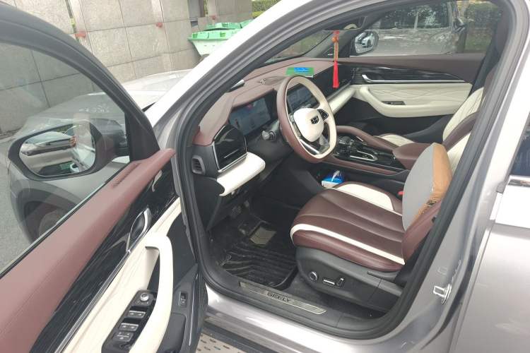 Used Geely Auto Monjaro L 2021 2.0TD High-Power Automatic All-Wheel-Drive Flagship Version Driver Seat
