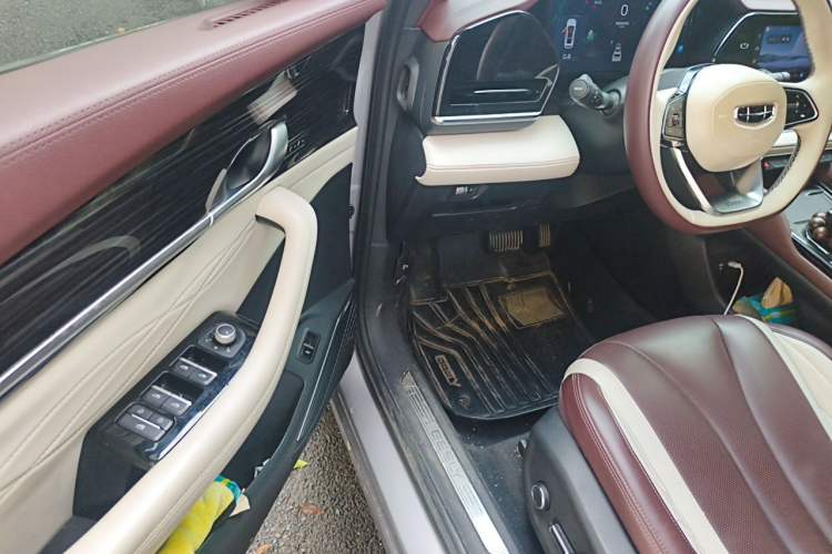 Used Geely Auto Monjaro L 2021 2.0TD High-Power Automatic All-Wheel-Drive Flagship Version Driver Seat