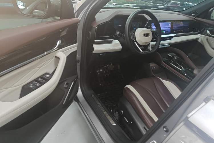 Used Geely Auto Monjaro L 2021 2.0TD DCT EVO Two-Wheel Drive Smart Luxury Version Driver Seat