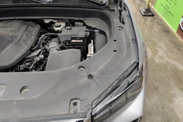 Used Geely Auto Monjaro L 2021 2.0TD DCT EVO Two-Wheel Drive Prestige Version Engine Bay Left
