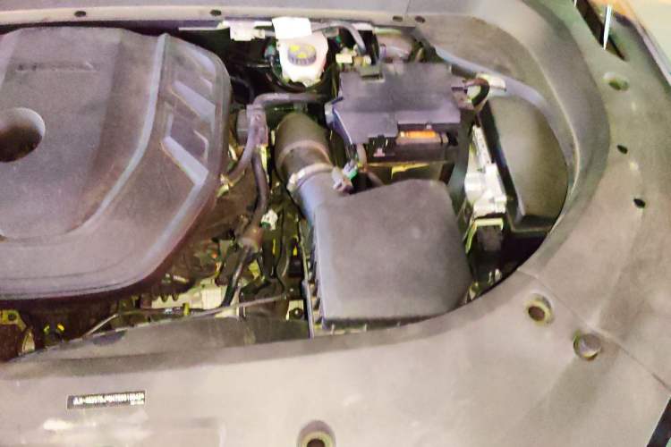 Used Geely Auto Monjaro L 2021 2.0TD DCT EVO Two-Wheel Drive Prestige Version Engine Bay Left