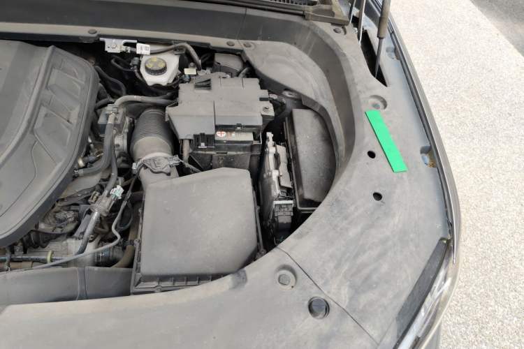 Used Geely Auto Monjaro L 2021 2.0TD High-Power Automatic All-Wheel-Drive Flagship Version Engine Bay Left