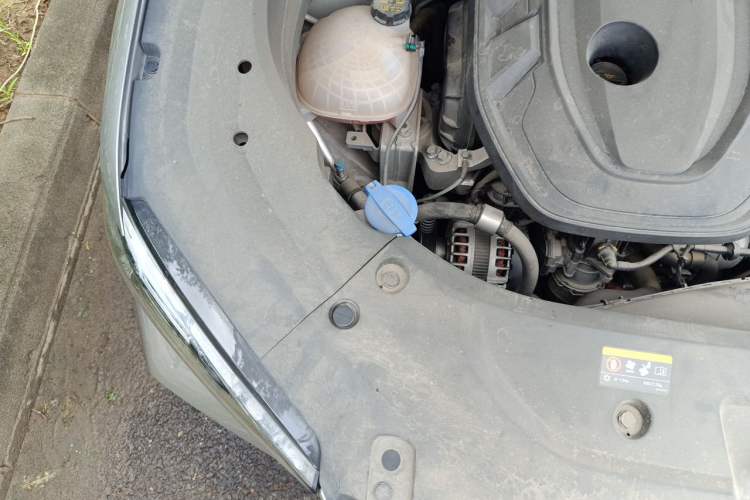 Used Geely Auto Monjaro L 2021 2.0TD DCT EVO Two-Wheel Drive Smart Luxury Version Engine Bay Right