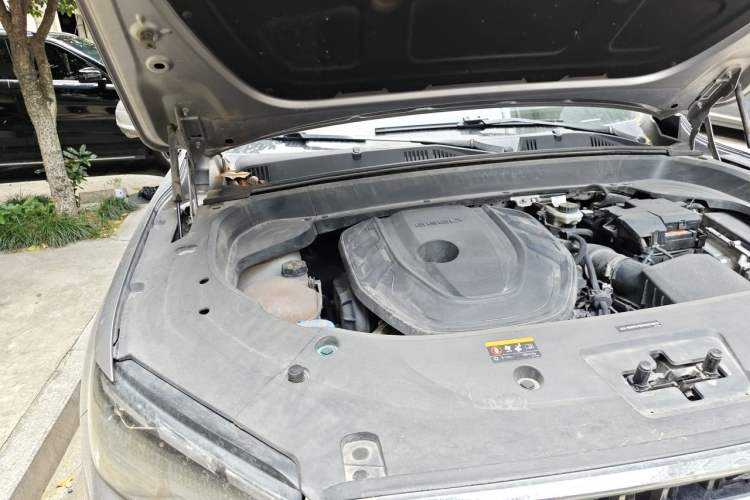 Used Geely Auto Monjaro L 2021 2.0TD DCT EVO Two-Wheel Drive Prestige Version Engine Bay Right
