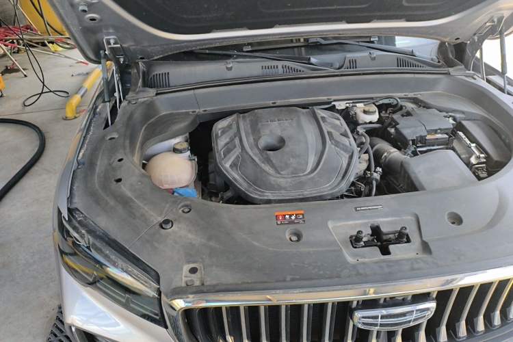Used Geely Auto Monjaro L 2021 2.0TD DCT EVO Two-Wheel Drive Prestige Version Engine Bay Right