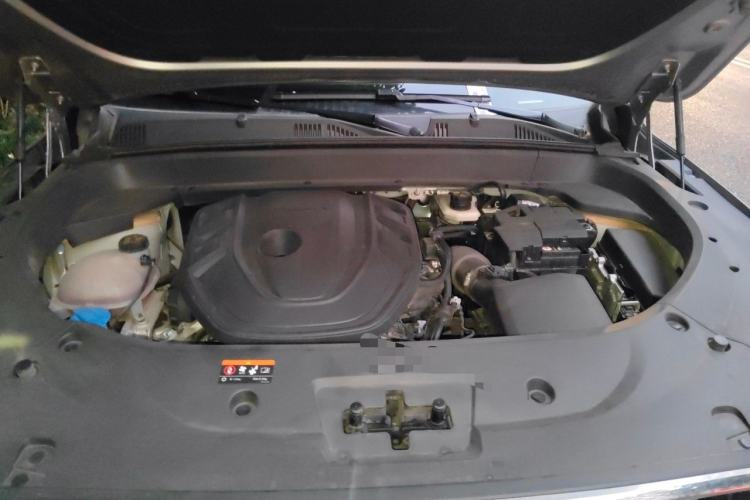 Used Geely Auto Monjaro L 2021 2.0TD High-Power Automatic All-Wheel-Drive Flagship Version Engine Bay