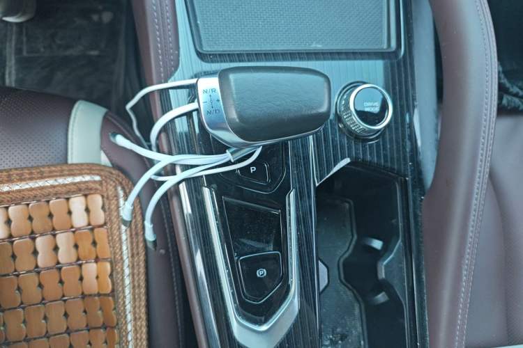 Used Geely Auto Monjaro L 2021 2.0TD DCT EVO Two-Wheel Drive Smart Luxury Version Gear Lever