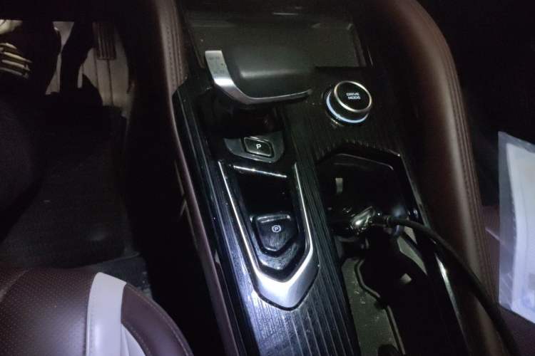 Used Geely Auto Monjaro L 2021 2.0TD DCT EVO Two-Wheel Drive Smart Luxury Version Gear Lever