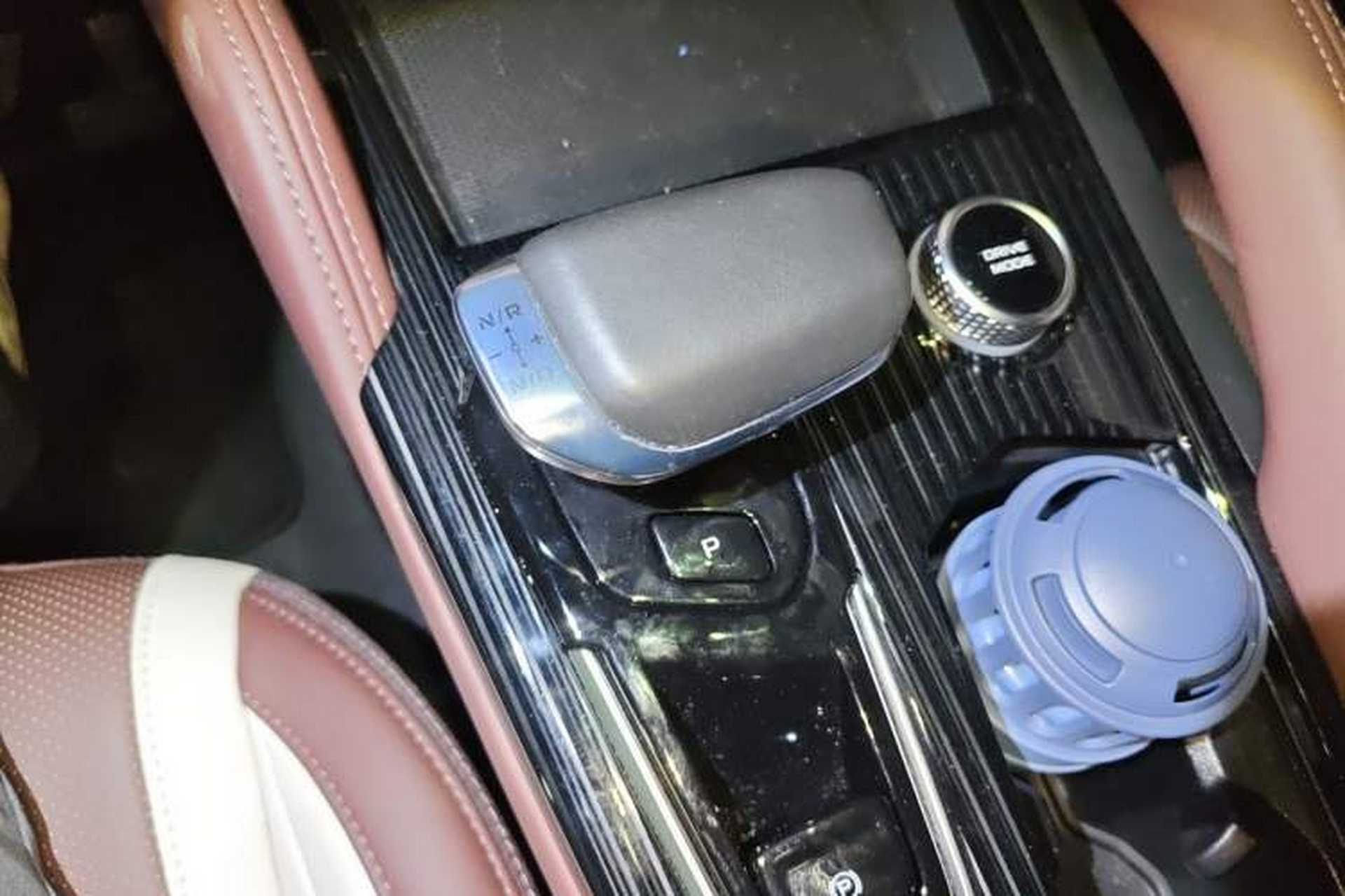 Used Geely Auto Monjaro L 2021 2.0TD DCT EVO Two-Wheel Drive Prestige Version Gear Lever