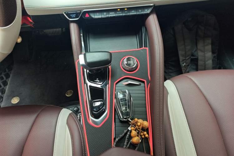Used Geely Auto Monjaro L 2021 2.0TD DCT EVO Two-Wheel Drive Prestige Version Gear Lever