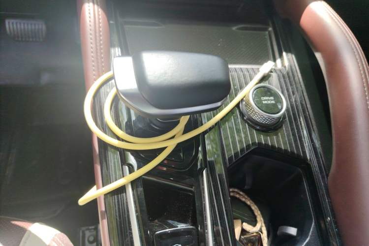 Used Geely Auto Monjaro L 2021 2.0TD DCT EVO Two-Wheel Drive Smart Luxury Version Gear Lever