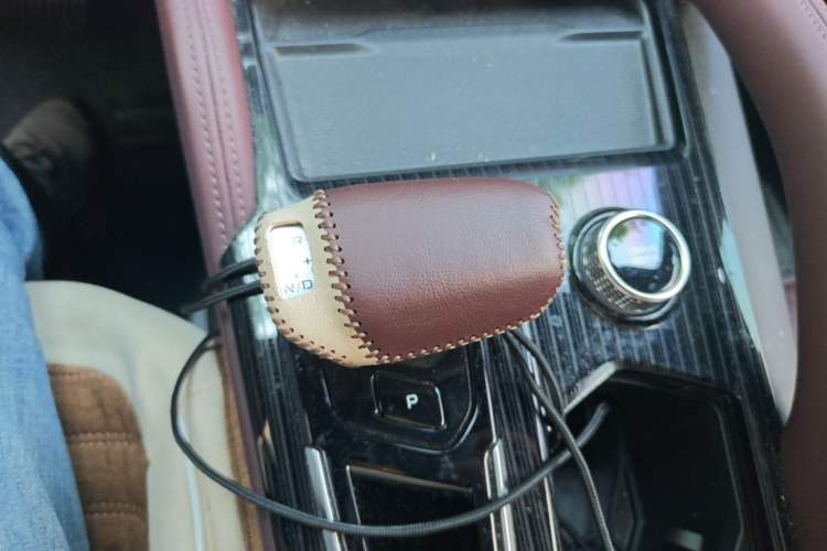 Used Geely Auto Monjaro L 2021 2.0TD DCT EVO Two-Wheel Drive Smart Luxury Version Gear Lever