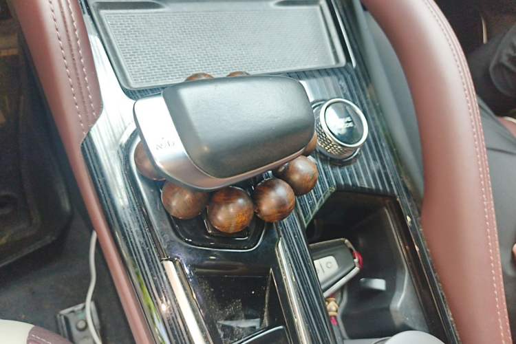 Used Geely Auto Monjaro L 2021 2.0TD High-Power Automatic All-Wheel-Drive Flagship Version Gear Lever