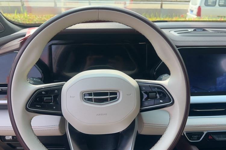 Used Geely Auto Monjaro L 2021 2.0TD DCT EVO Two-Wheel Drive Prestige Version Instrument Cluster