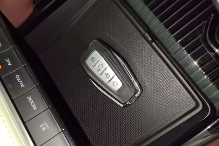 Used Geely Auto Monjaro L 2021 2.0TD DCT EVO Two-Wheel Drive Prestige Version Interior 1