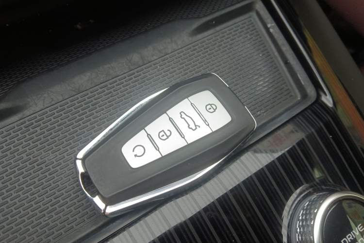 Used Geely Auto Monjaro L 2021 2.0TD DCT EVO Two-Wheel Drive Smart Luxury Version Interior 1