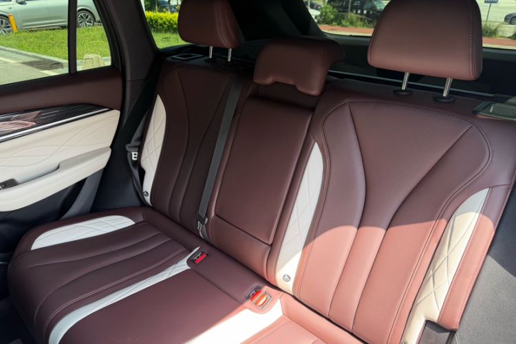 Used Geely Auto Monjaro L 2021 2.0TD DCT EVO Two-Wheel Drive Smart Luxury Version Interior 1