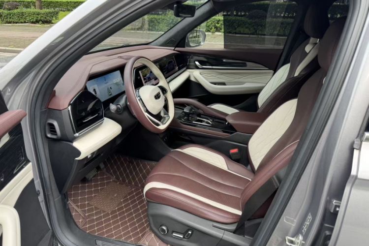 Used Geely Auto Monjaro L 2021 2.0TD DCT EVO Two-Wheel Drive Prestige Version Interior 3