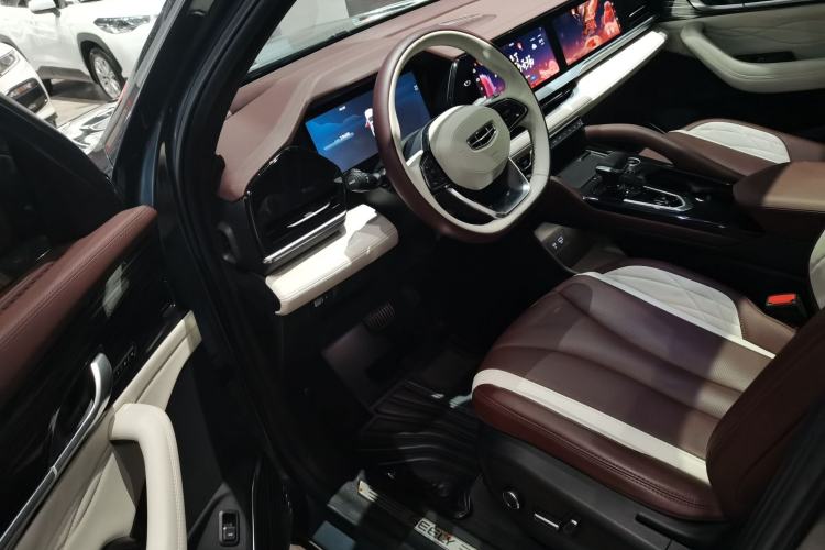 Used Geely Auto Monjaro L 2021 2.0TD DCT EVO Two-Wheel Drive Smart Luxury Version Interior 3