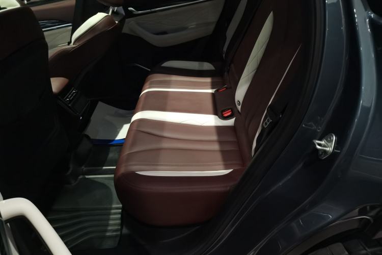 Used Geely Auto Monjaro L 2021 2.0TD DCT EVO Two-Wheel Drive Smart Luxury Version Interior 4