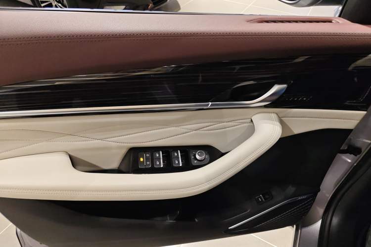 Used Geely Auto Monjaro L 2021 2.0TD DCT EVO Two-Wheel Drive Smart Luxury Version Interior 4