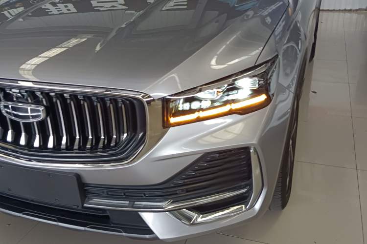 Used Geely Auto Monjaro L 2021 2.0TD High-Power Automatic All-Wheel Drive Luxury Version Left Front Headlight