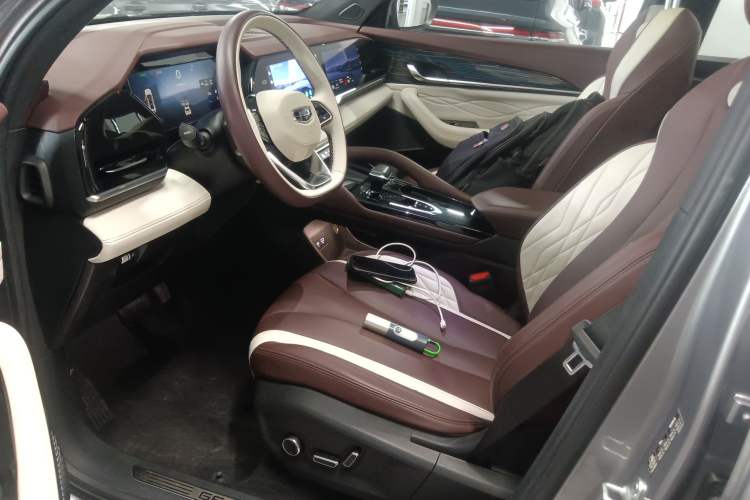 Used Geely Auto Monjaro L 2021 2.0TD DCT EVO Two-Wheel Drive Prestige Version Left Front Seat