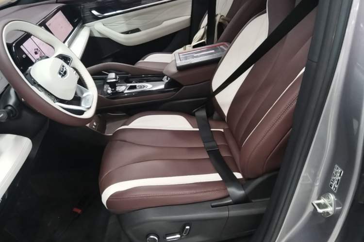 Used Geely Auto Monjaro L 2021 2.0TD DCT EVO Two-Wheel Drive Prestige Version Left Front Seat