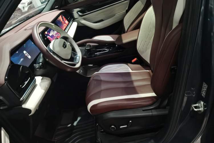 Used Geely Auto Monjaro L 2021 2.0TD DCT EVO Two-Wheel Drive Smart Luxury Version Left Front Seat