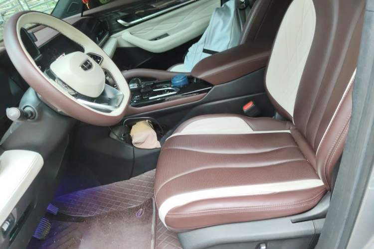 Used Geely Auto Monjaro L 2021 2.0TD DCT EVO Two-Wheel Drive Prestige Version Left Front Seat