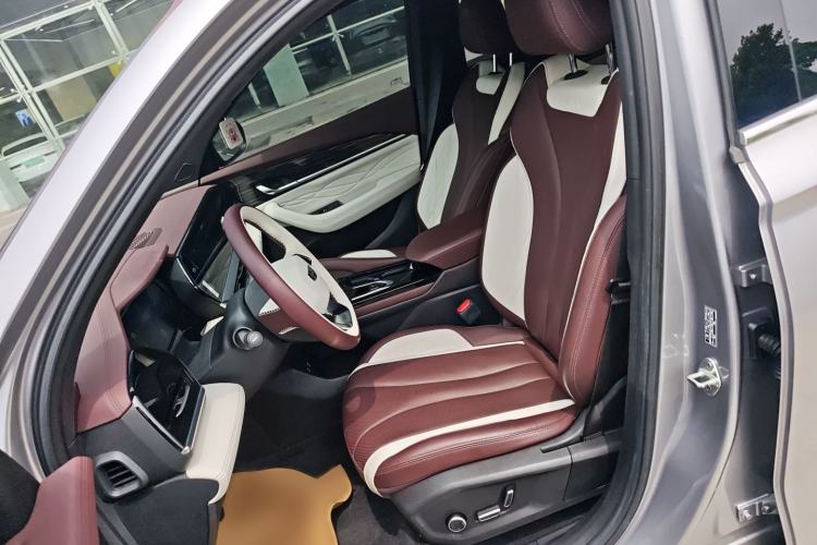 Used Geely Auto Monjaro L 2021 2.0TD DCT EVO Two-Wheel Drive Prestige Version Left Front Seat