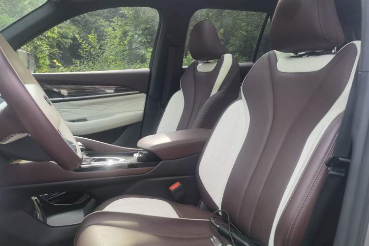 Used Geely Auto Monjaro L 2021 2.0TD High-Power Automatic All-Wheel Drive Luxury Version Left Front Seat