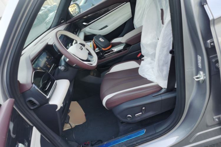 Used Geely Auto Monjaro L 2021 2.0TD High-Power Automatic All-Wheel-Drive Flagship Version Left Front Seat