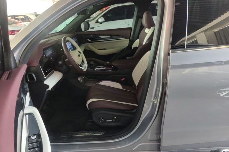 Used Geely Auto Monjaro L 2021 2.0TD DCT EVO Two-Wheel Drive Prestige Version Left Front Seat