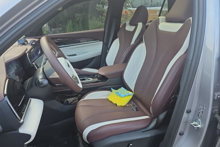 Used Geely Auto Monjaro L 2021 2.0TD DCT EVO Two-Wheel Drive Prestige Version Left Front Seat