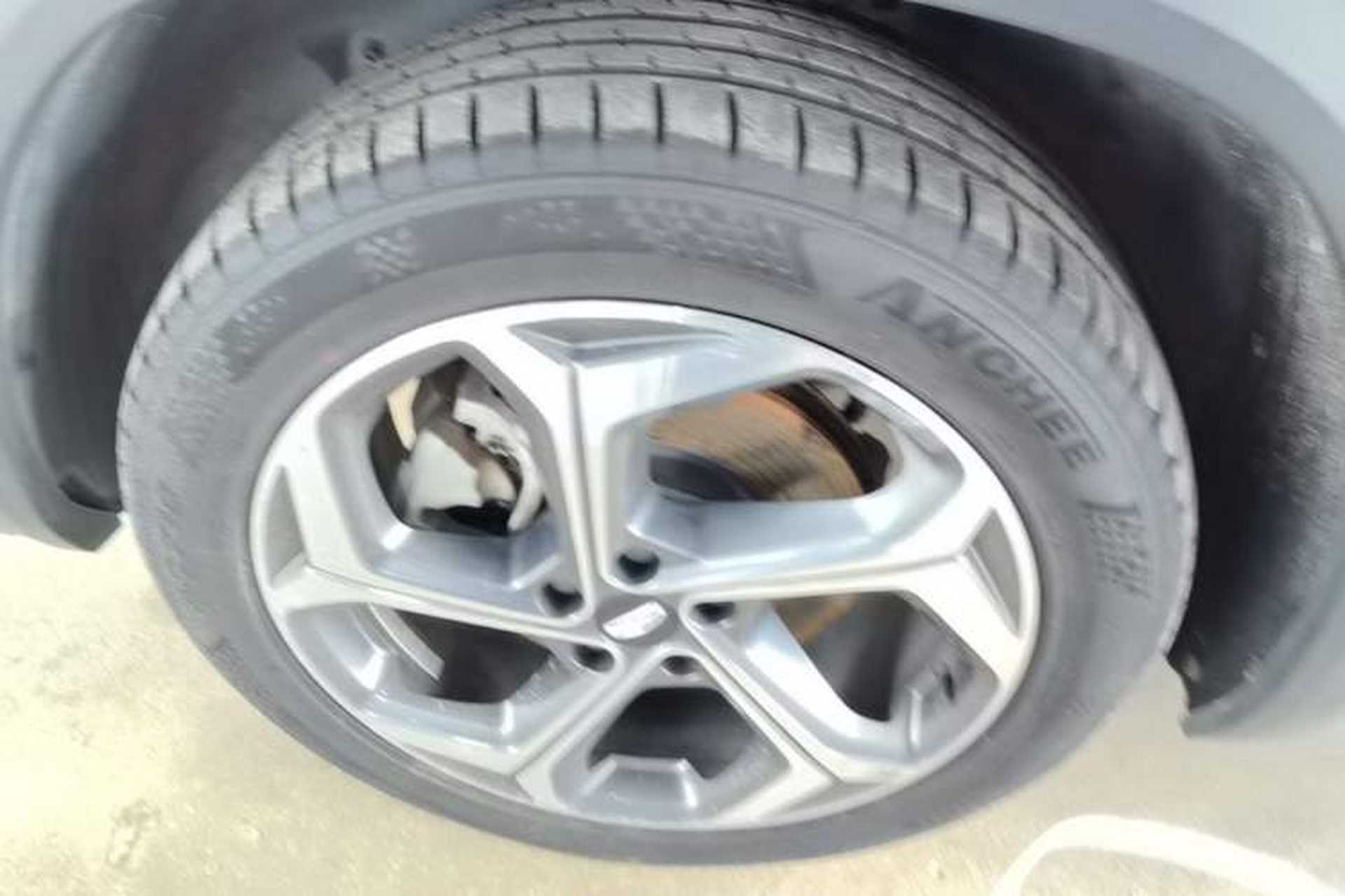 Used Geely Auto Monjaro L 2021 2.0TD DCT EVO Two-Wheel Drive Prestige Version Left Front Wheel Hub