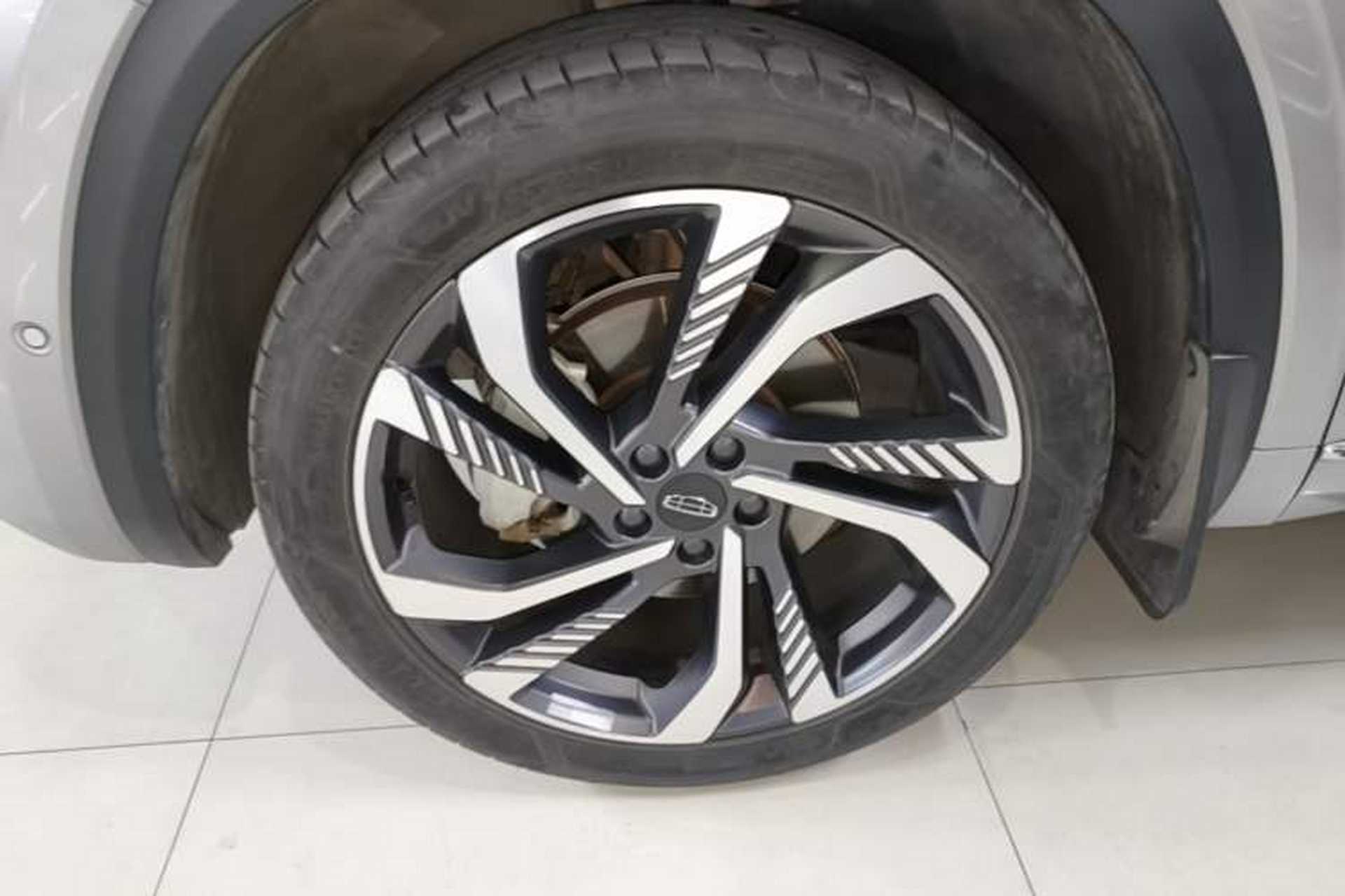 Used Geely Auto Monjaro L 2021 2.0TD DCT EVO Two-Wheel Drive Smart Luxury Version Left Front Wheel Hub