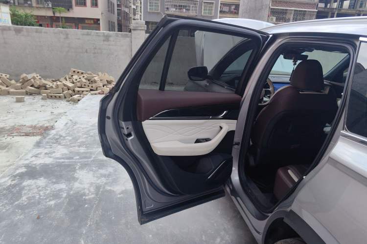 Used Geely Auto Monjaro L 2021 2.0TD DCT EVO Two-Wheel Drive Prestige Version Left Rear Door Interior
