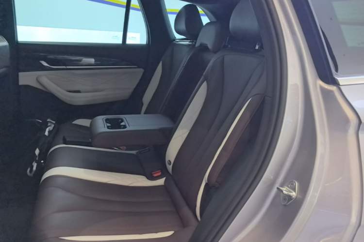 Used Geely Auto Monjaro L 2021 2.0TD DCT EVO Two-Wheel-Drive Flagship Version Left Rear Seat