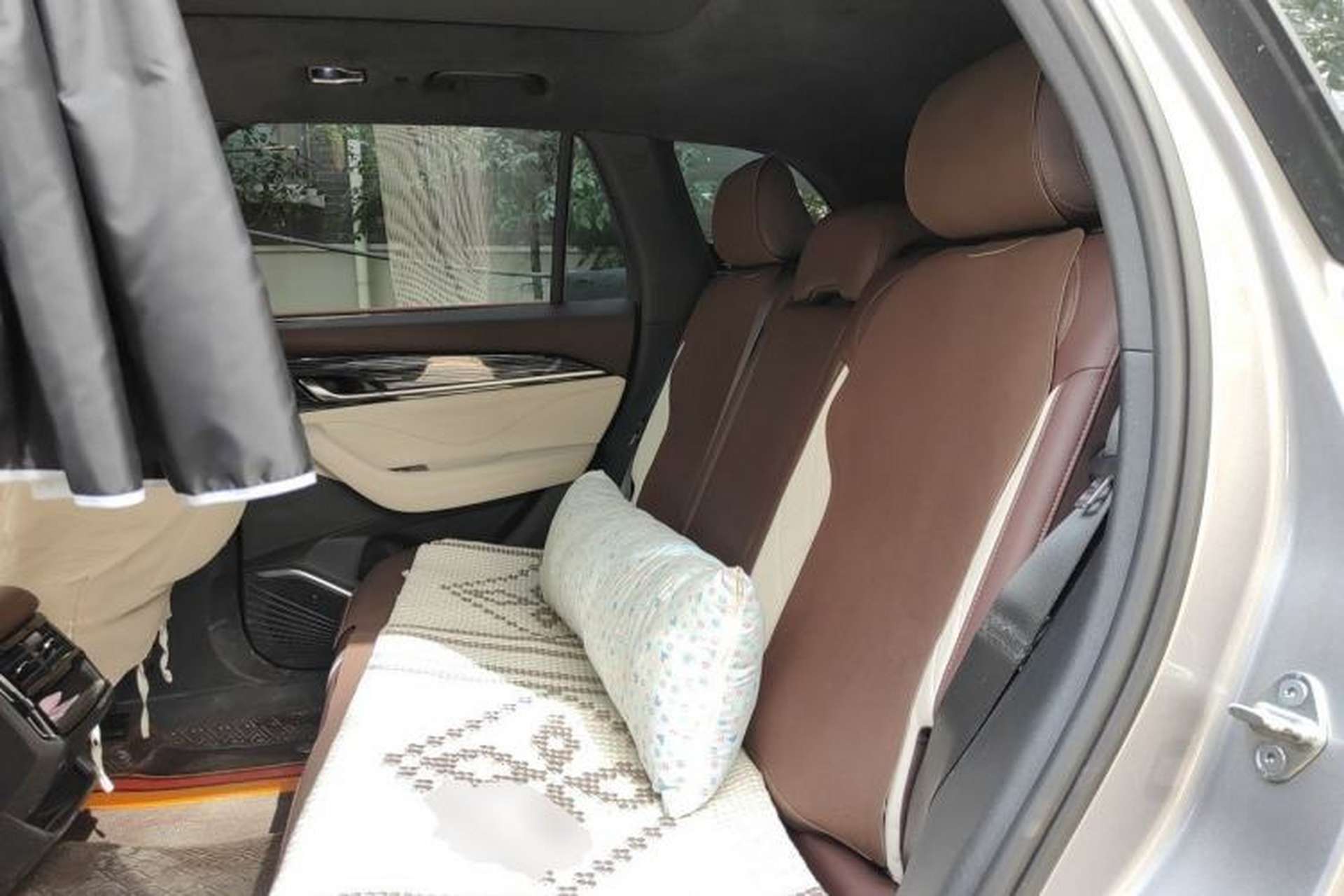 Used Geely Auto Monjaro L 2021 2.0TD High-Power Automatic All-Wheel Drive Luxury Version Left Rear Seat