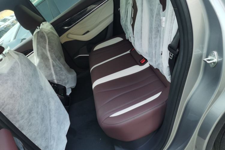 Used Geely Auto Monjaro L 2021 2.0TD High-Power Automatic All-Wheel-Drive Flagship Version Left Rear Seat