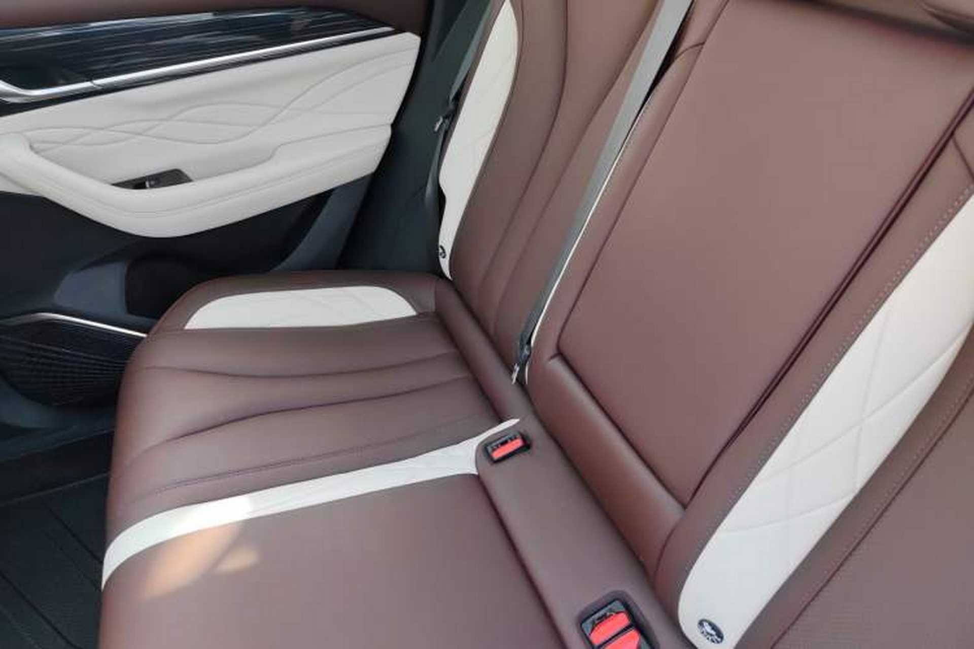 Used Geely Auto Monjaro L 2021 2.0TD DCT EVO Two-Wheel Drive Prestige Version Left Rear Seat